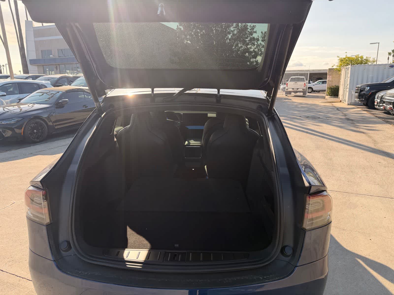 Thumbnail: 2022 Tesla Model X - 18