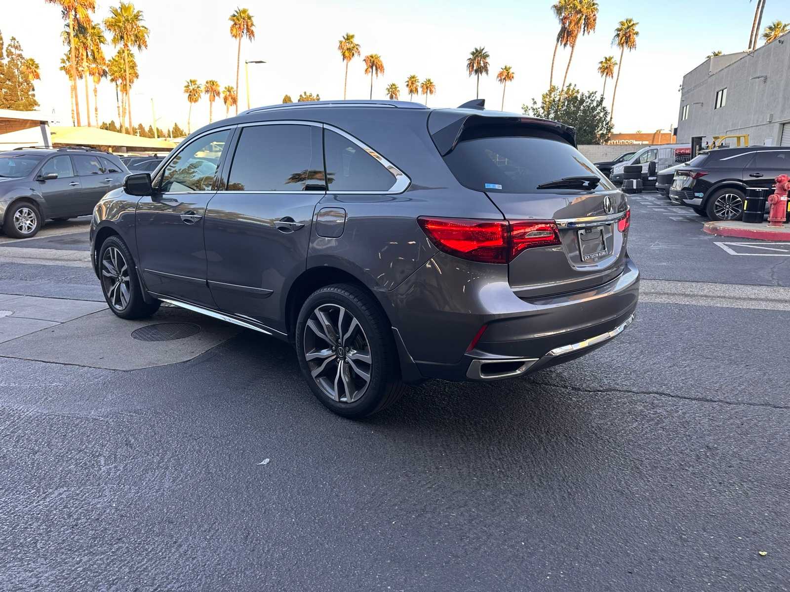 Thumbnail: 2019 Acura MDX - 9