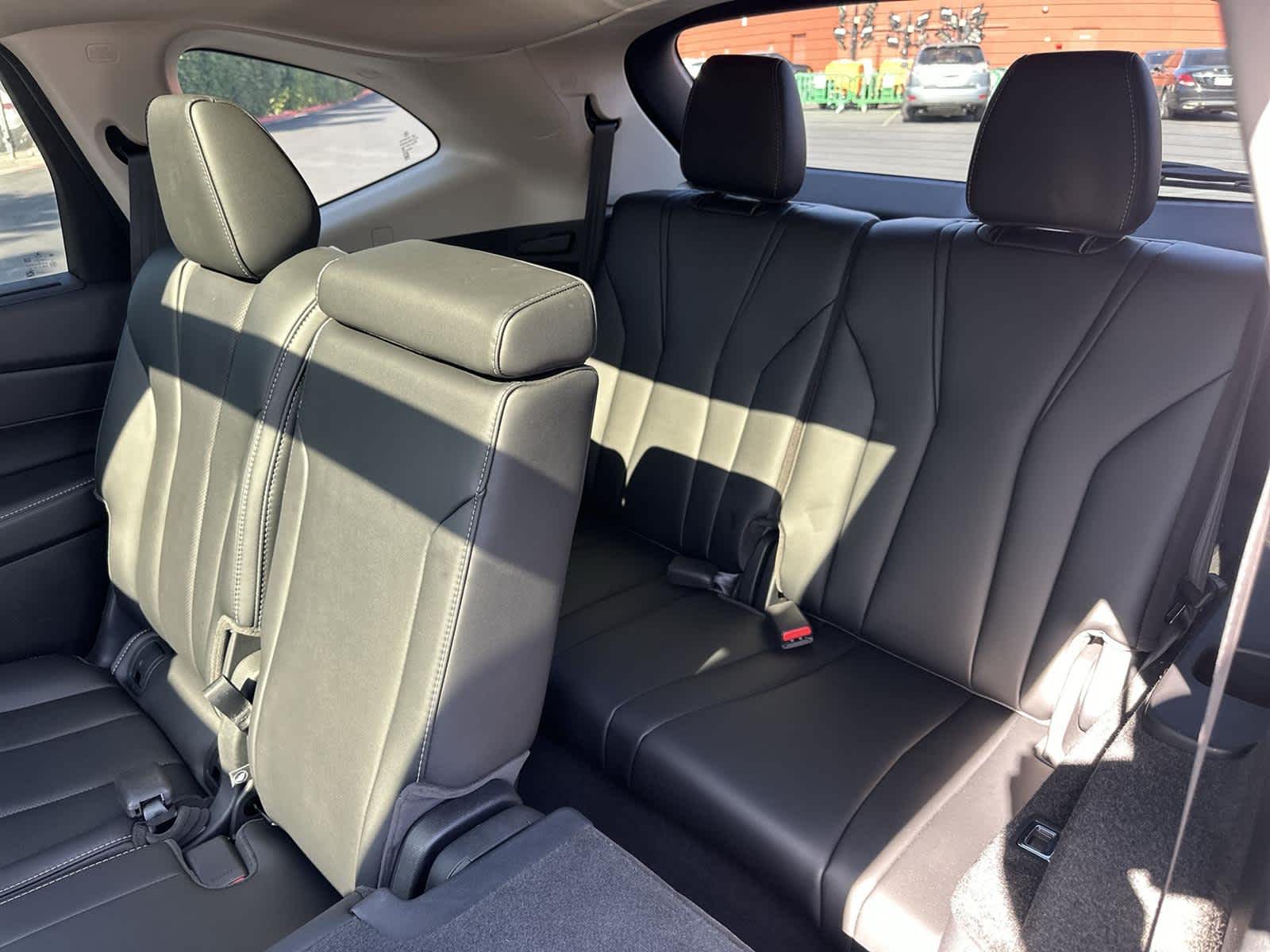 Thumbnail: 2024 Acura MDX - 32