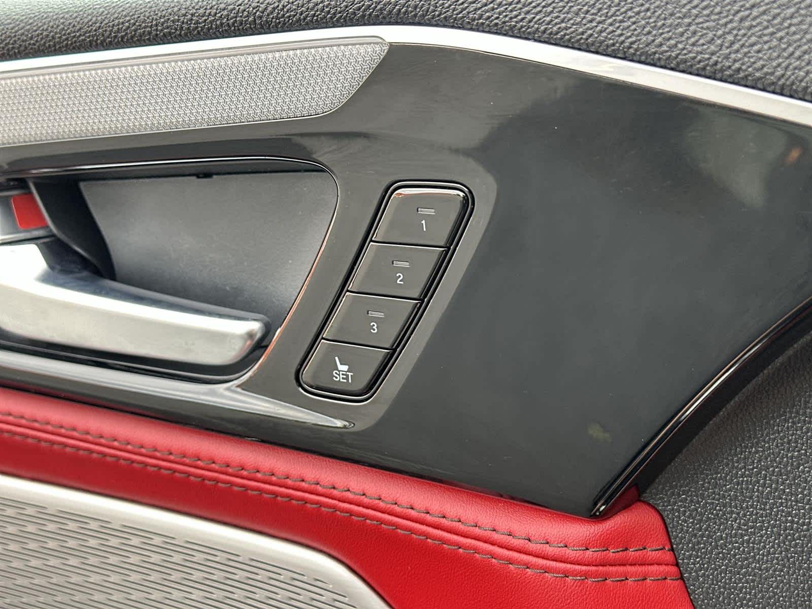 Thumbnail: 2023 Acura MDX - 30