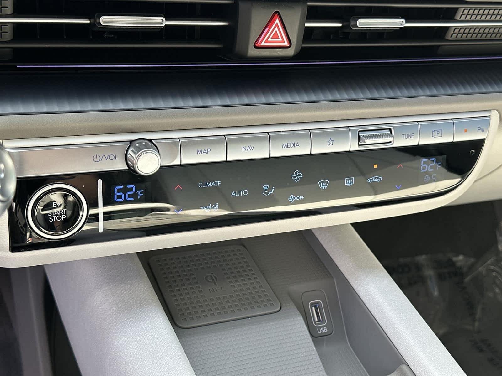 Thumbnail: 2024 Hyundai Ioniq 6 - 28