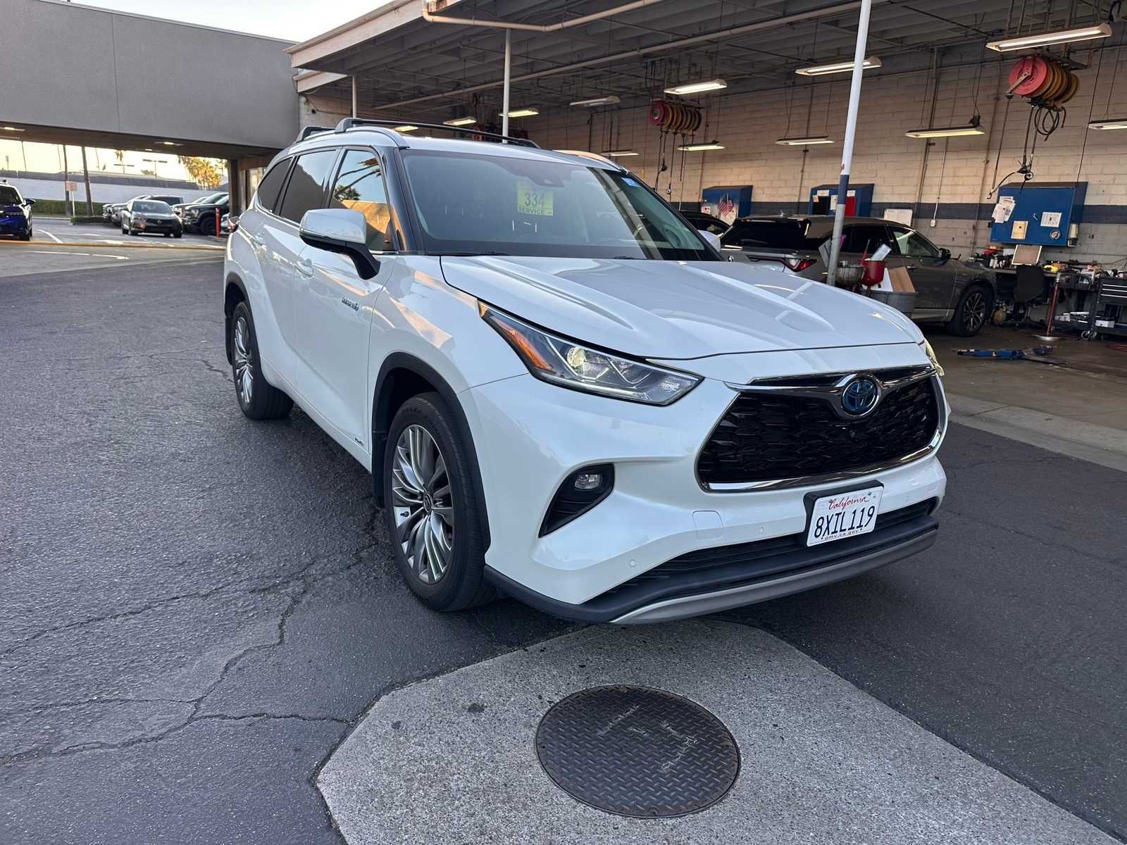 Thumbnail: 2021 Toyota Highlander - 7