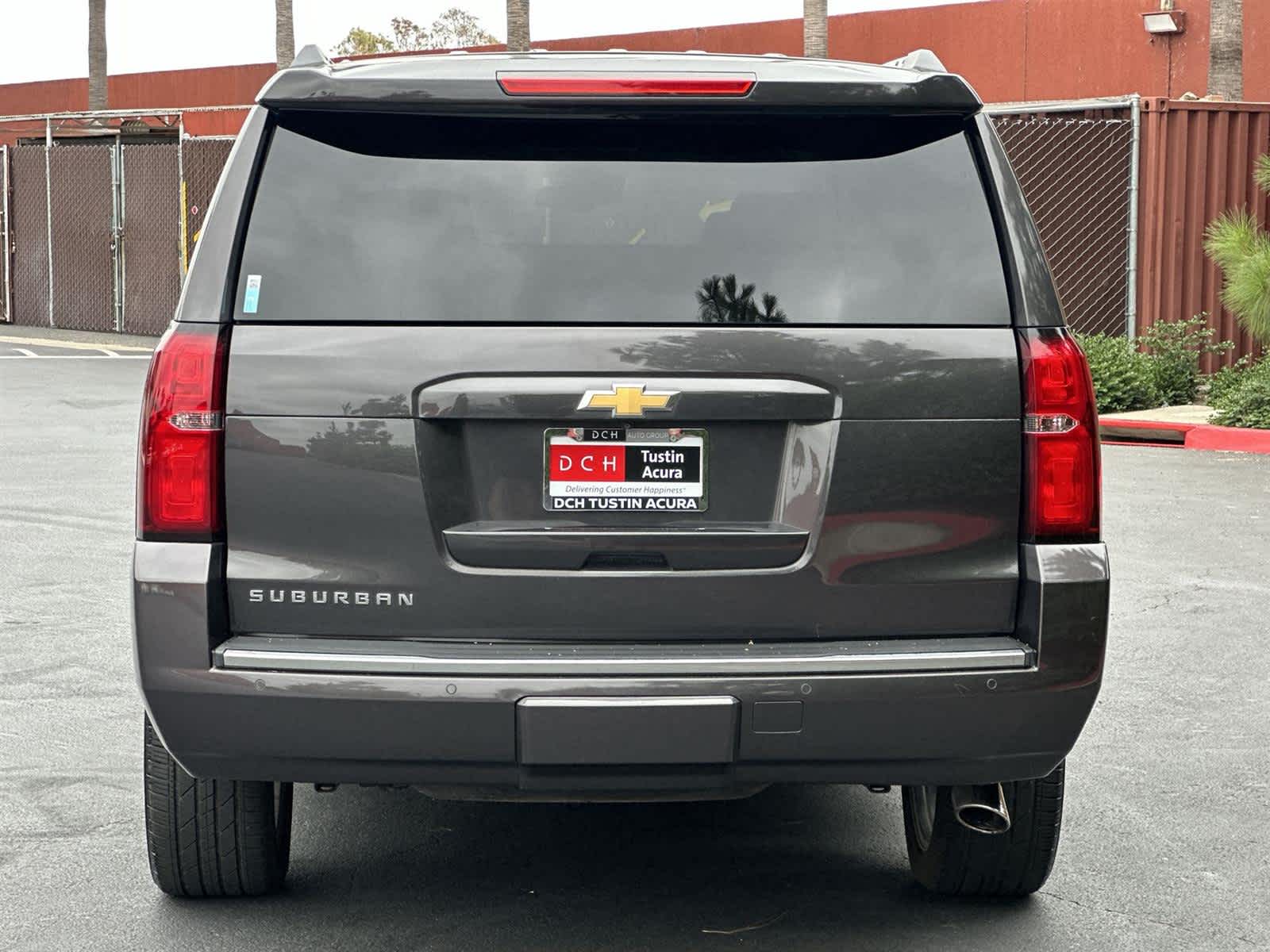 Thumbnail: 2016 Chevrolet Suburban - 5