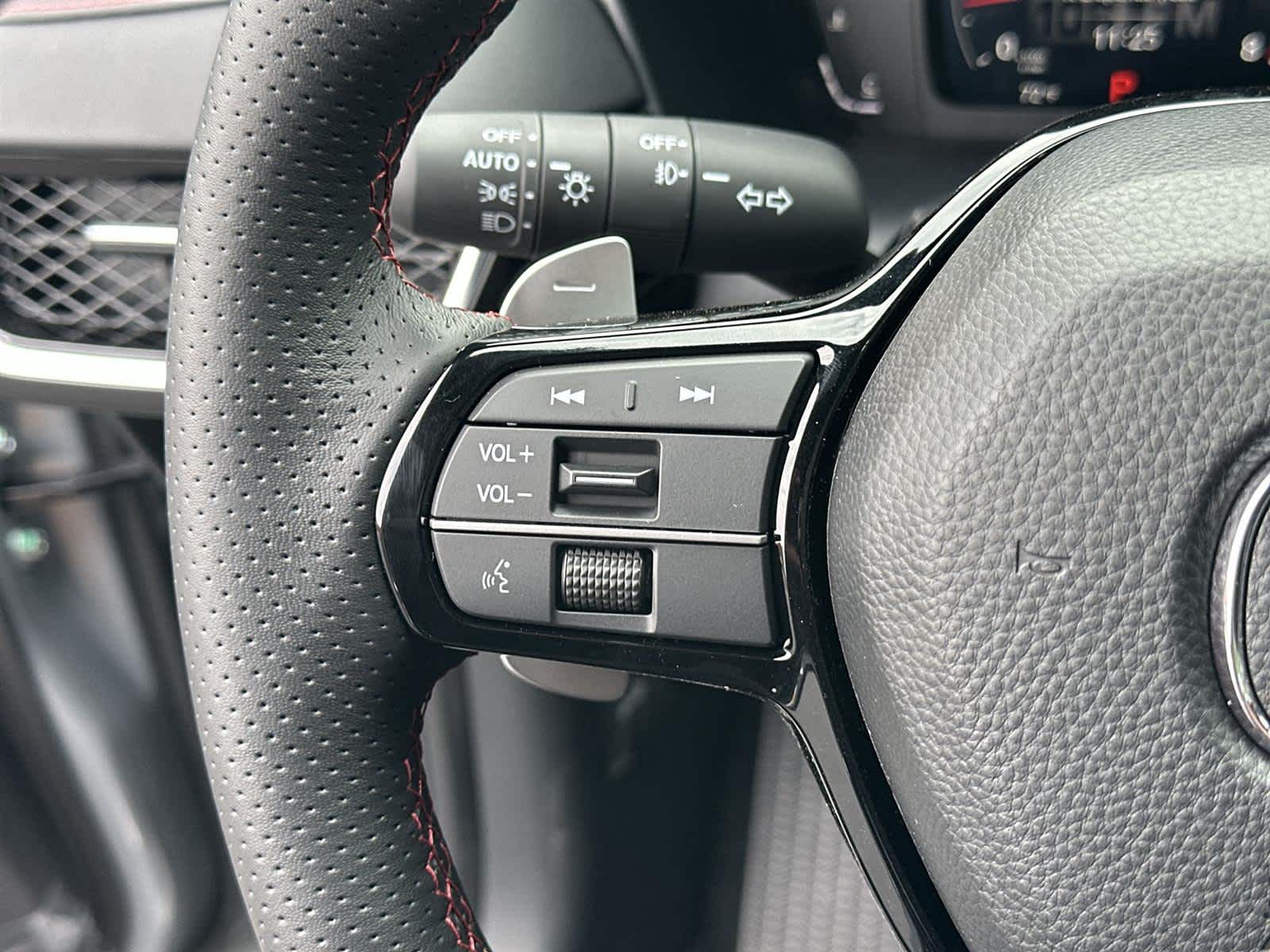 Thumbnail: 2025 Acura ADX - 24