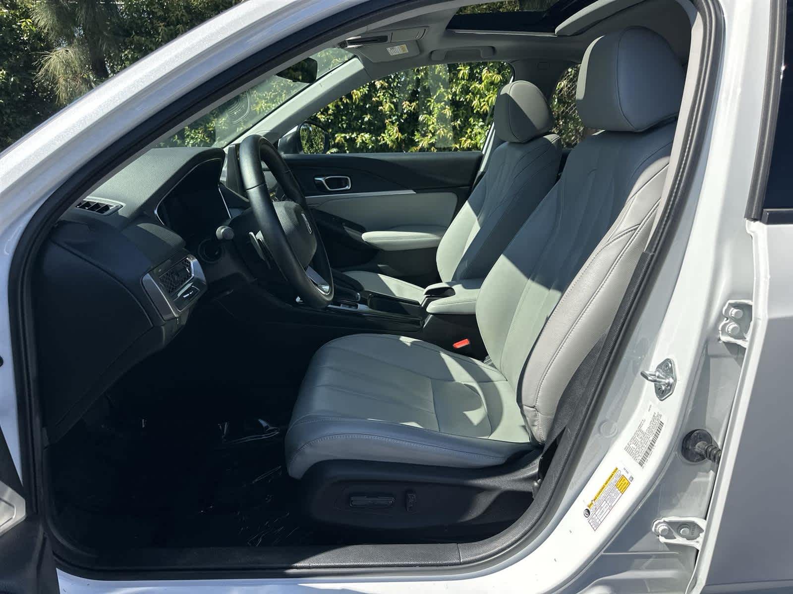 Thumbnail: 2023 Acura Integra - 11