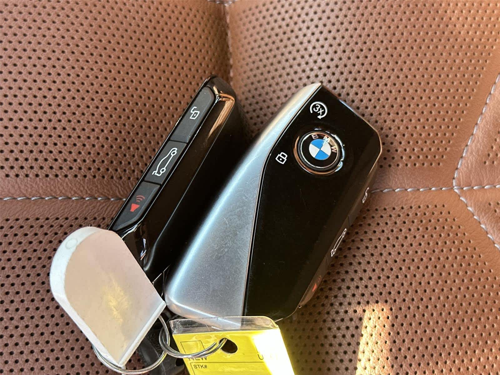 Thumbnail: 2025 BMW i7 - 21