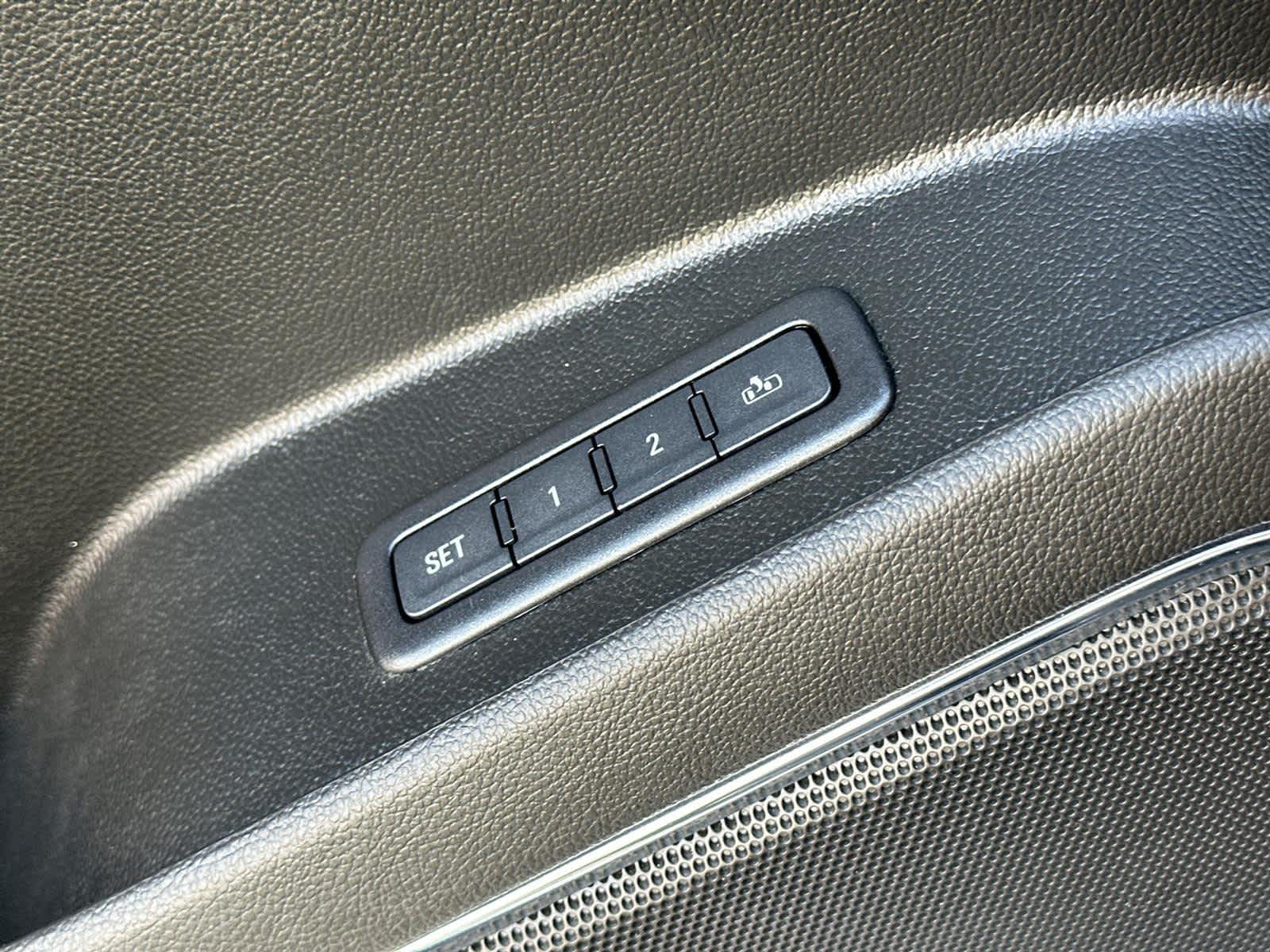 Thumbnail: 2018 GMC Yukon - 29