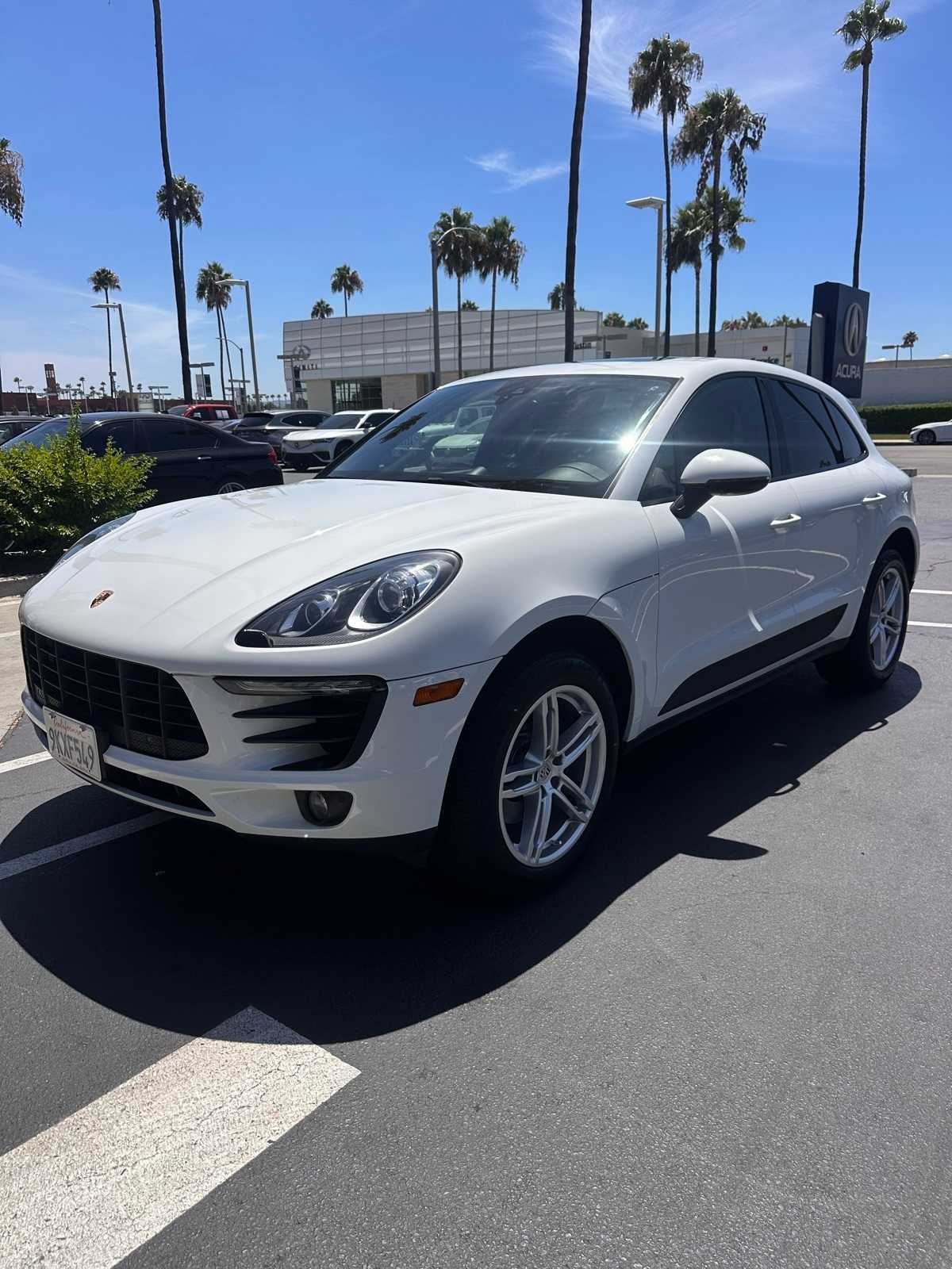 Thumbnail: 2018 Porsche Macan - 2