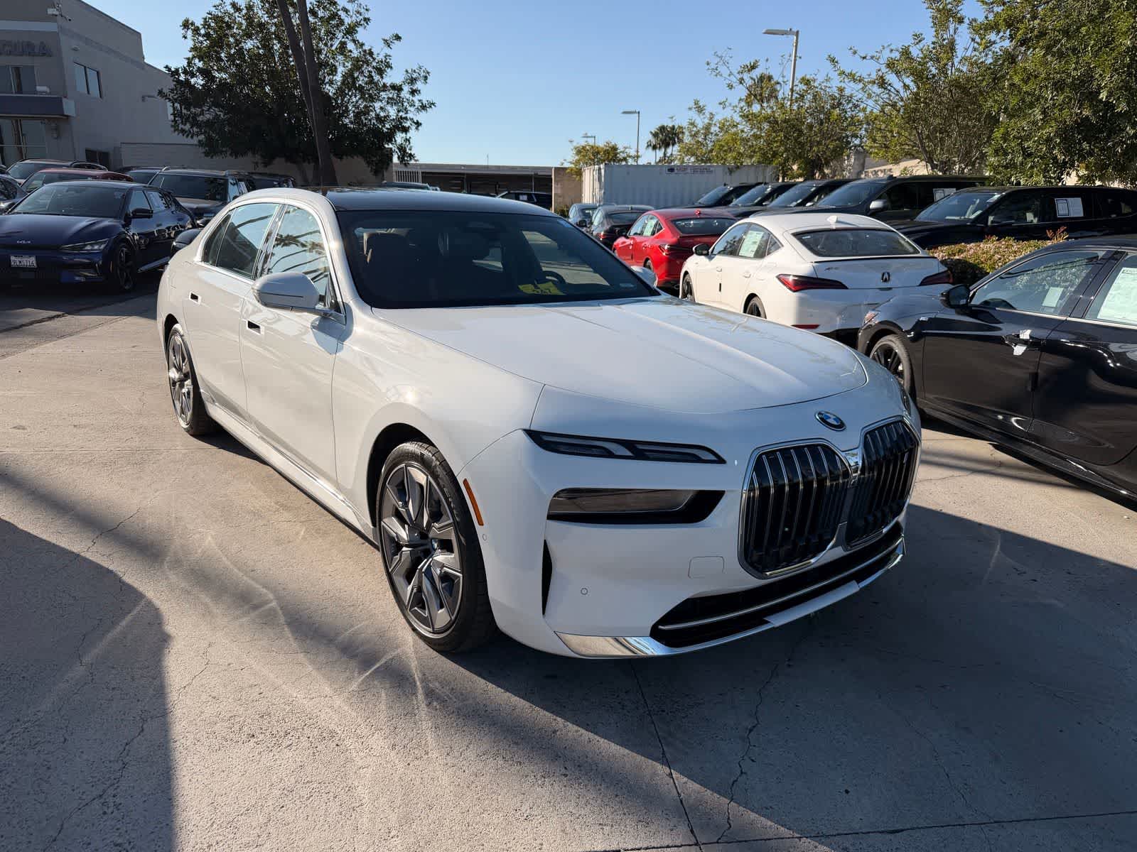 Thumbnail: 2025 BMW i7 - 7