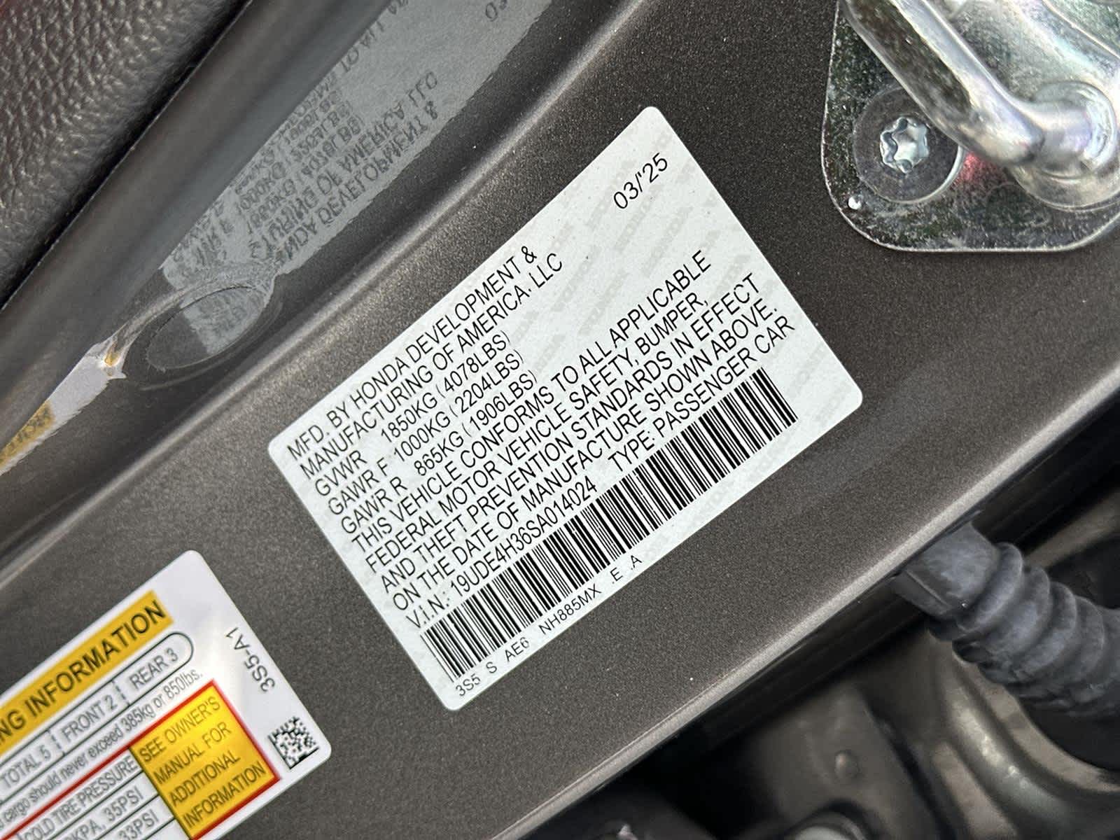 Thumbnail: 2025 Acura Integra - 21