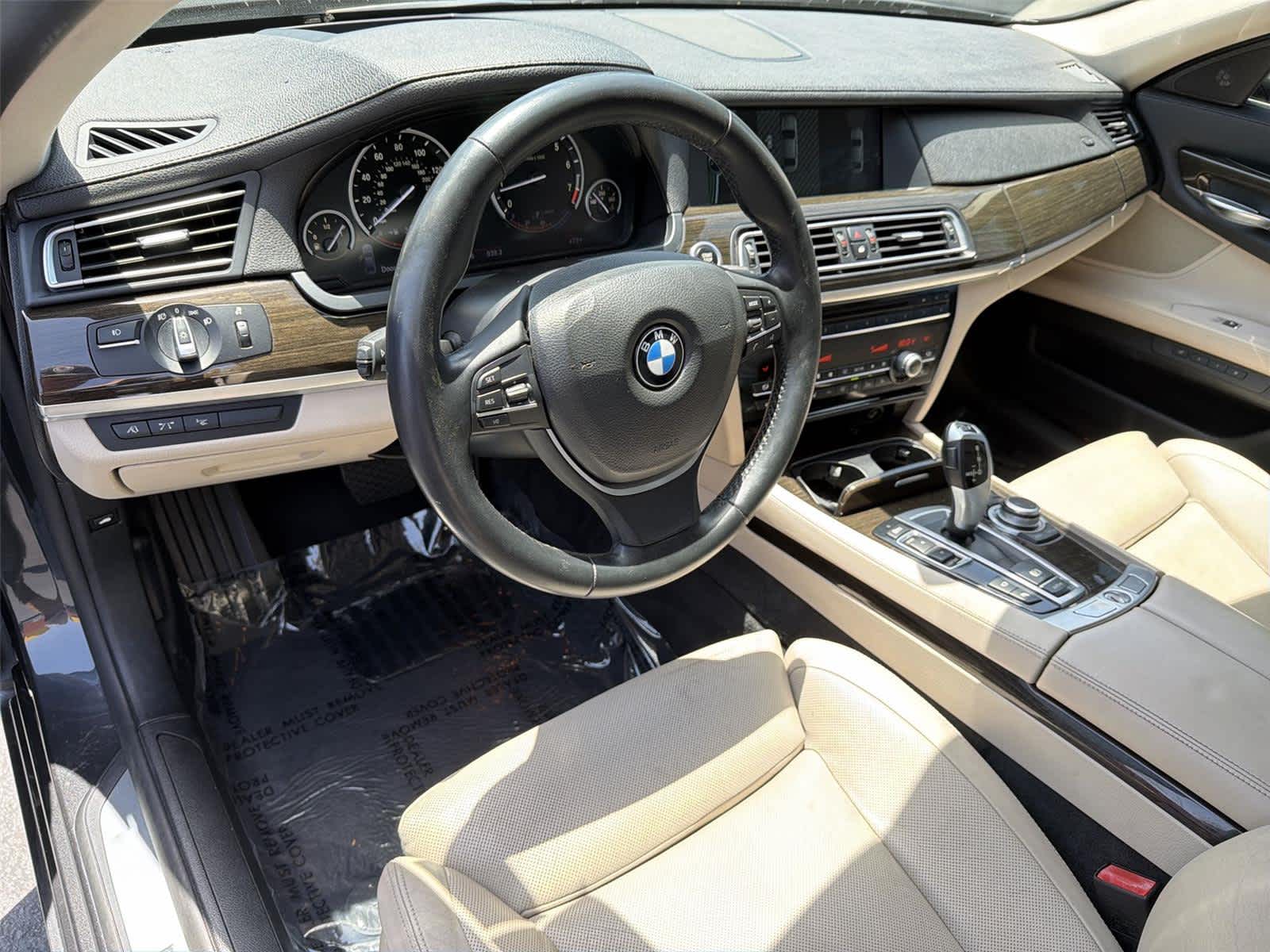 Thumbnail: 2012 BMW 7 Series - 2