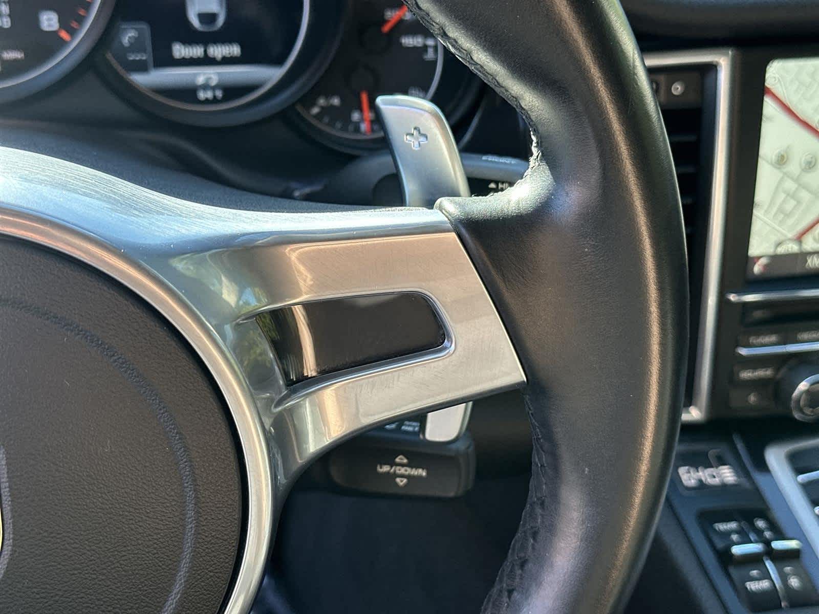 Thumbnail: 2016 Porsche Panamera - 25