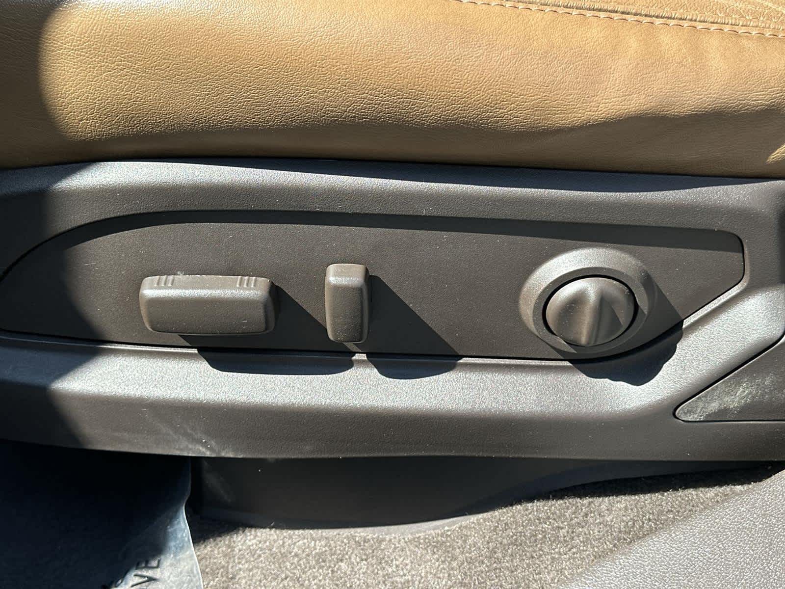 Thumbnail: 2013 Buick Enclave - 23