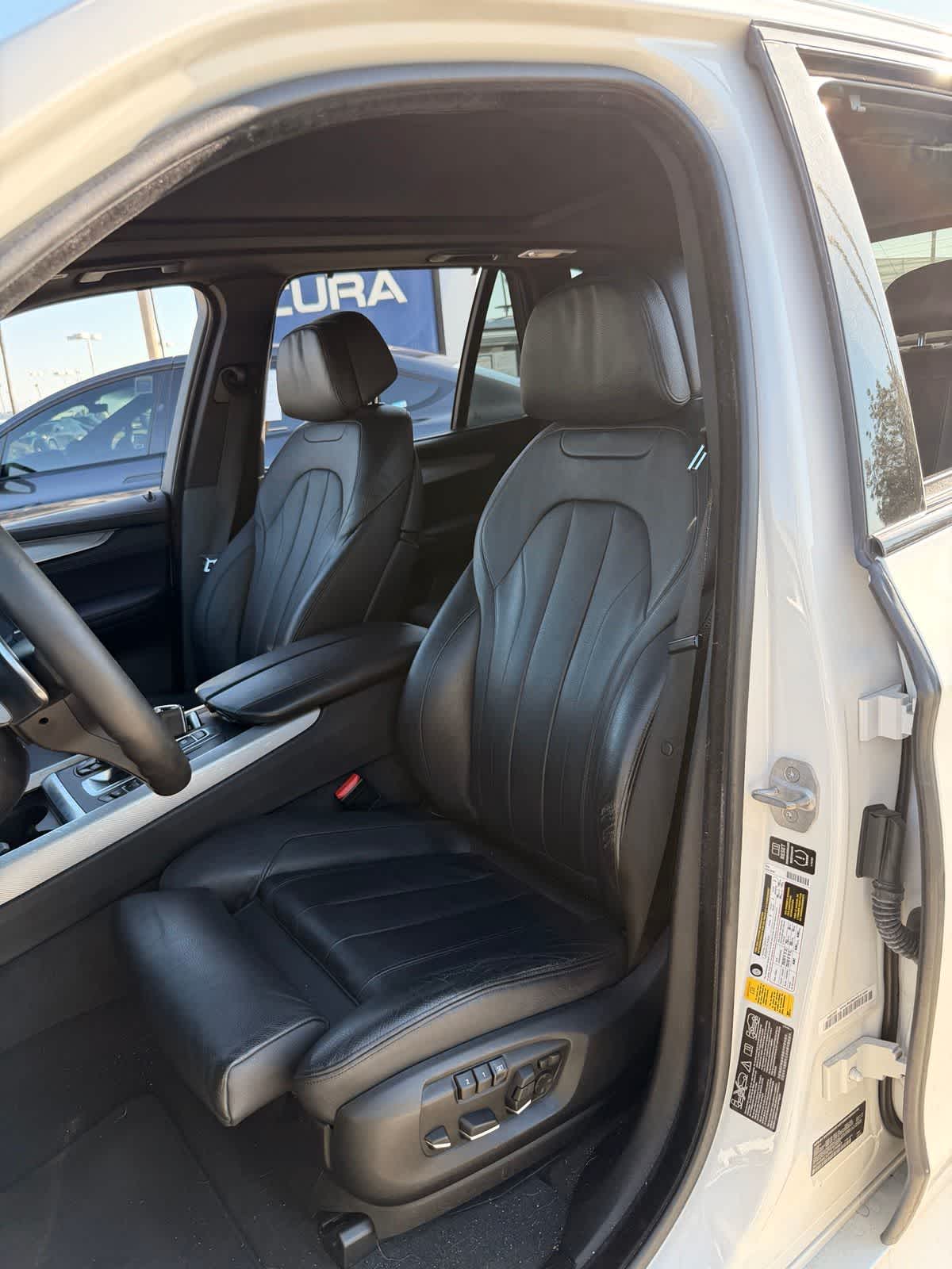 Thumbnail: 2015 BMW X5 - 9