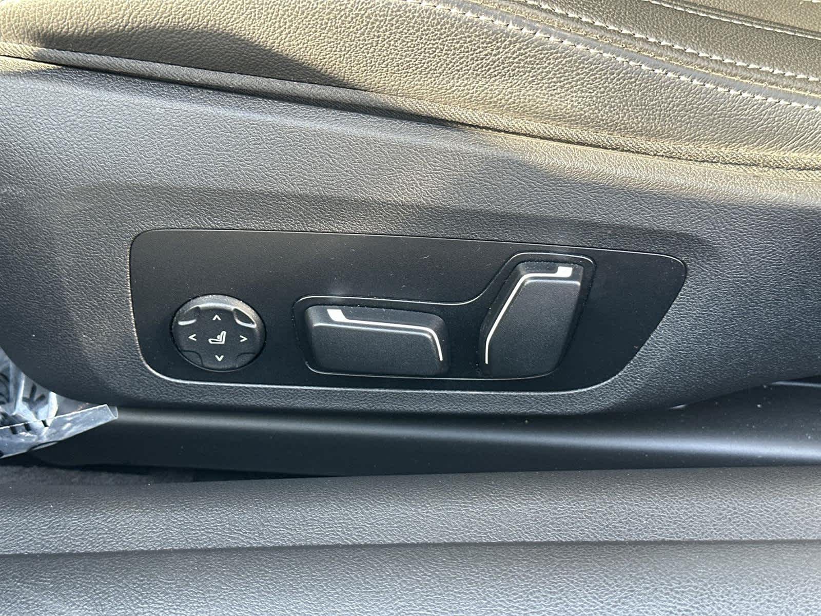 Thumbnail: 2025 BMW 4 Series - 23