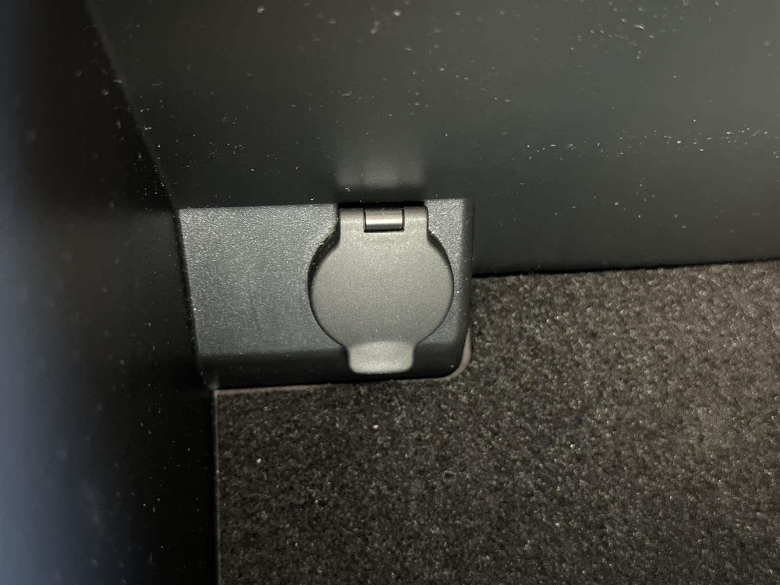 Thumbnail: 2024 Nissan Titan - 29