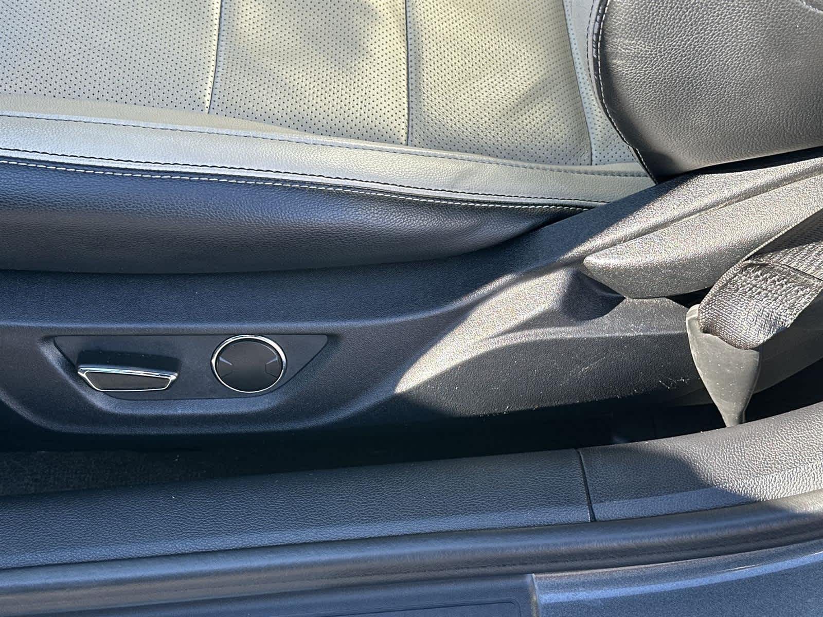 Thumbnail: 2015 Ford Mustang - 22