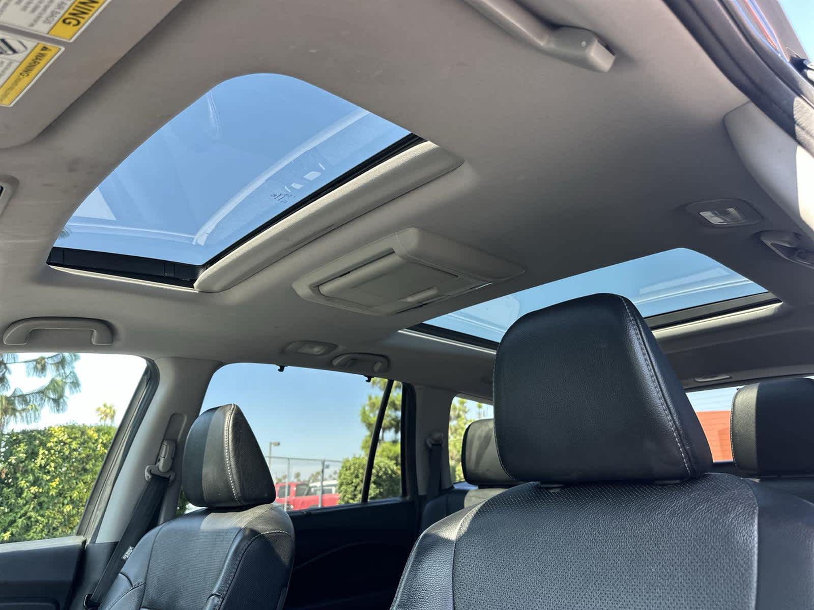 Thumbnail: 2017 Honda Pilot - 31