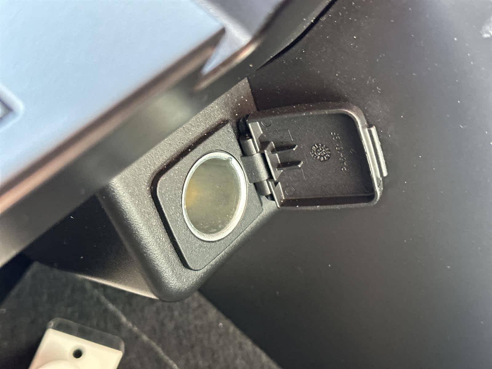 Thumbnail: 2023 Ford Explorer - 30