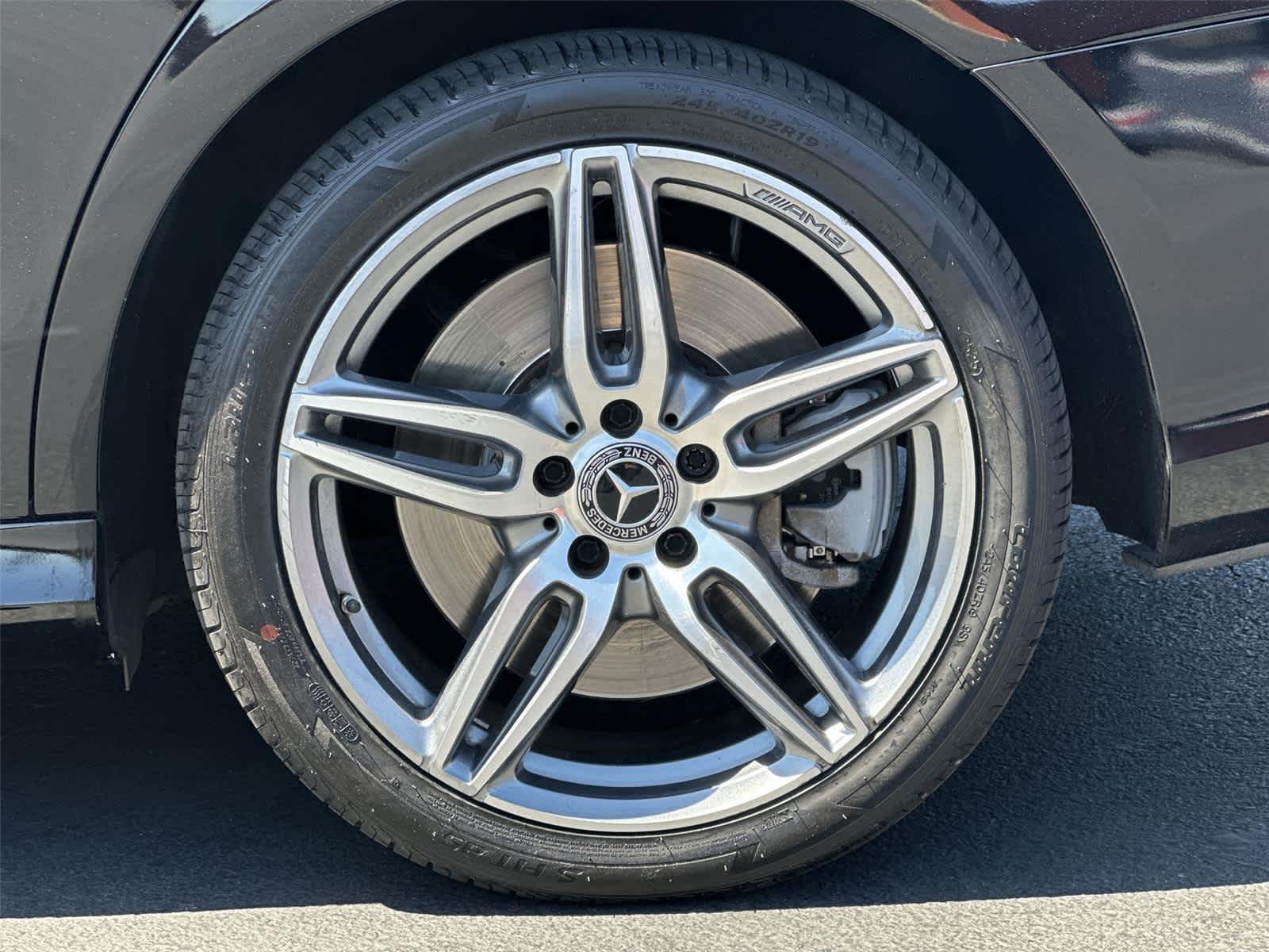 Thumbnail: 2019 Mercedes-Benz E-Class - 8