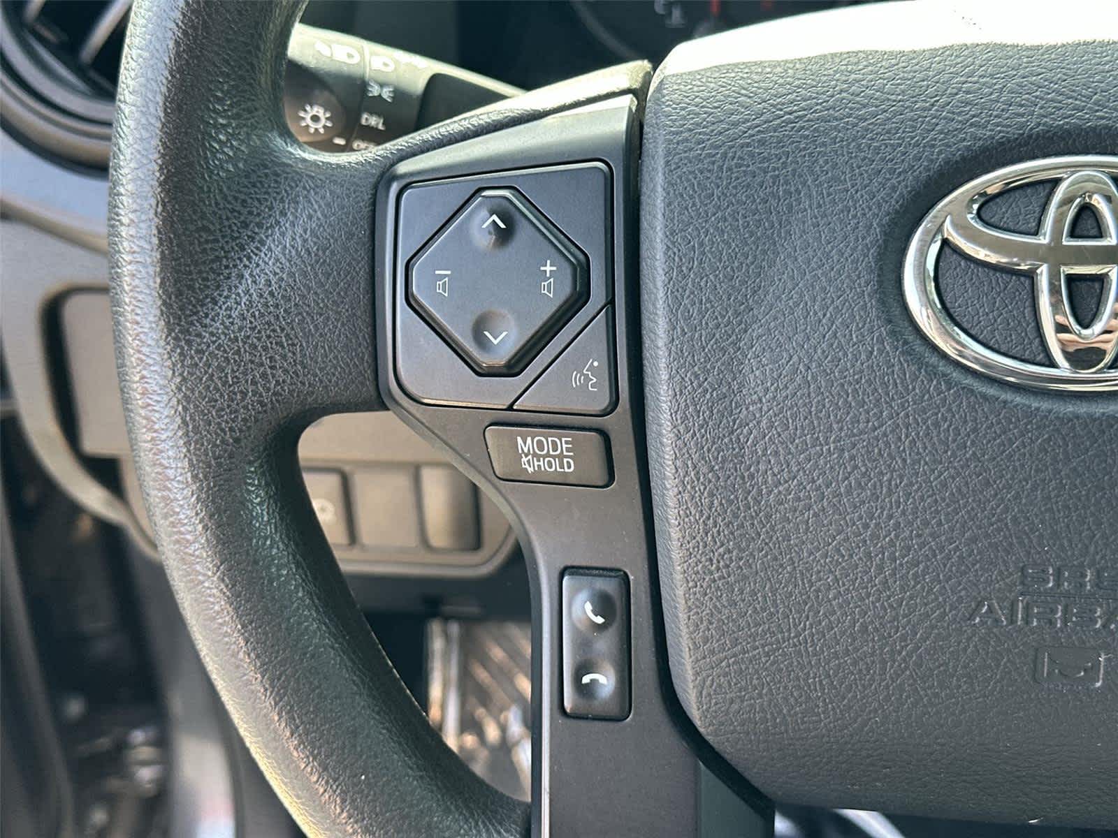 Thumbnail: 2020 Toyota Tacoma - 21