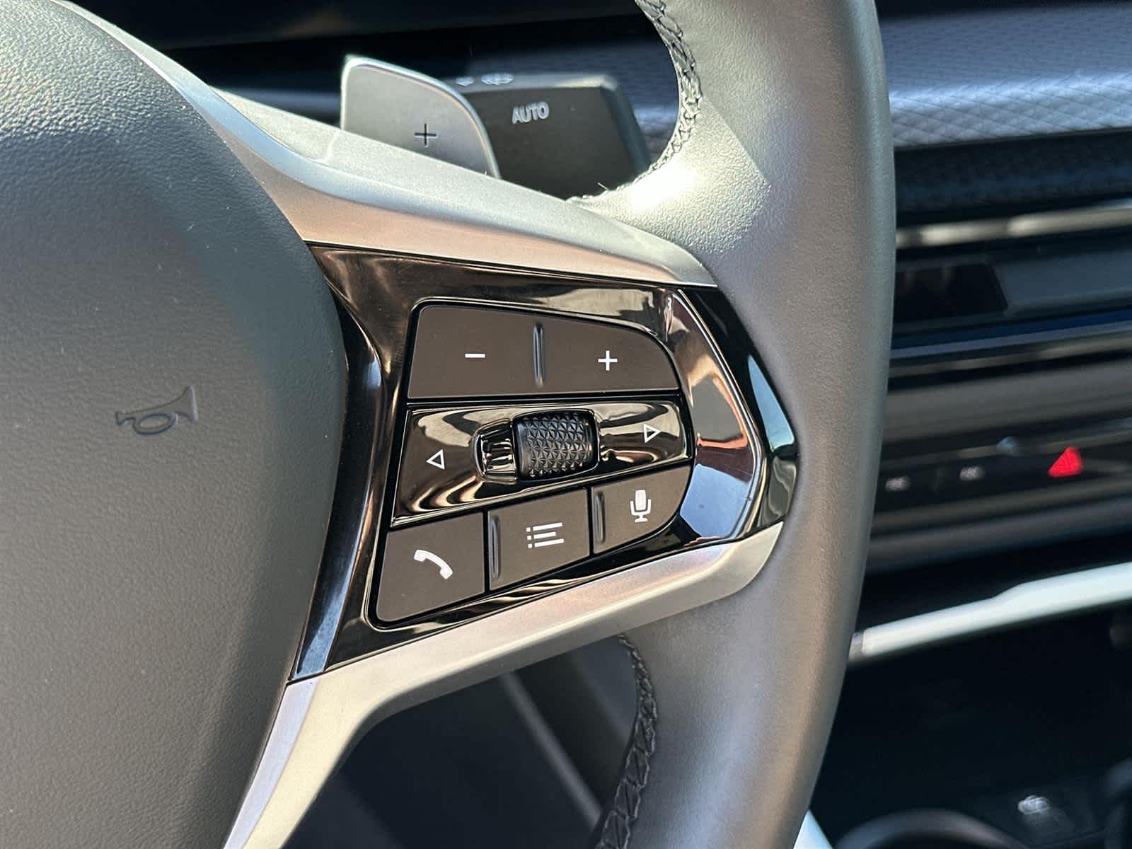 Thumbnail: 2025 BMW 4 Series - 25