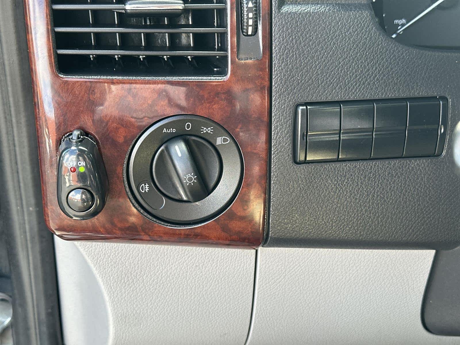 Thumbnail: 2016 Mercedes-Benz Sprinter - 23