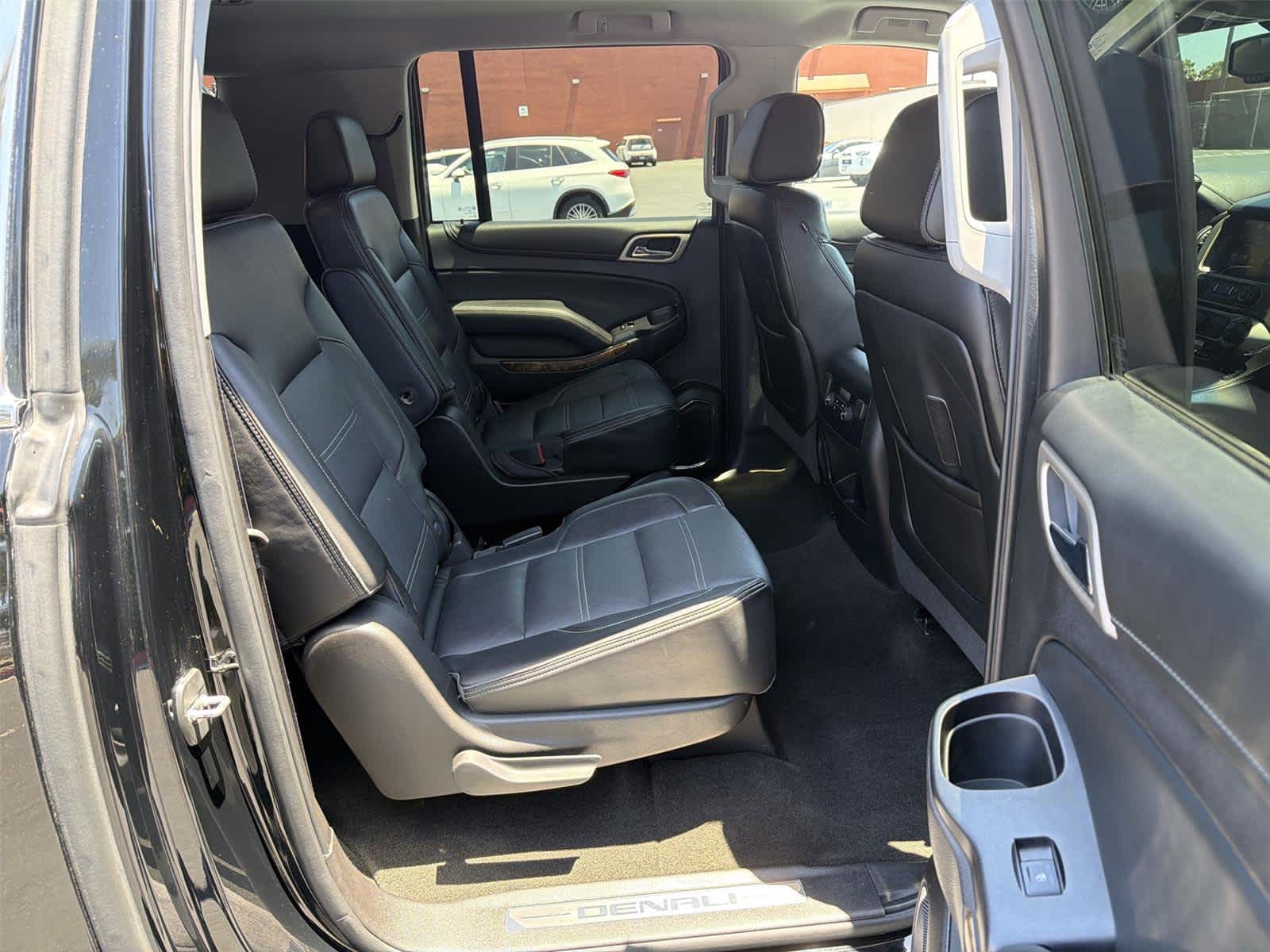 Thumbnail: 2016 GMC Yukon XL - 14