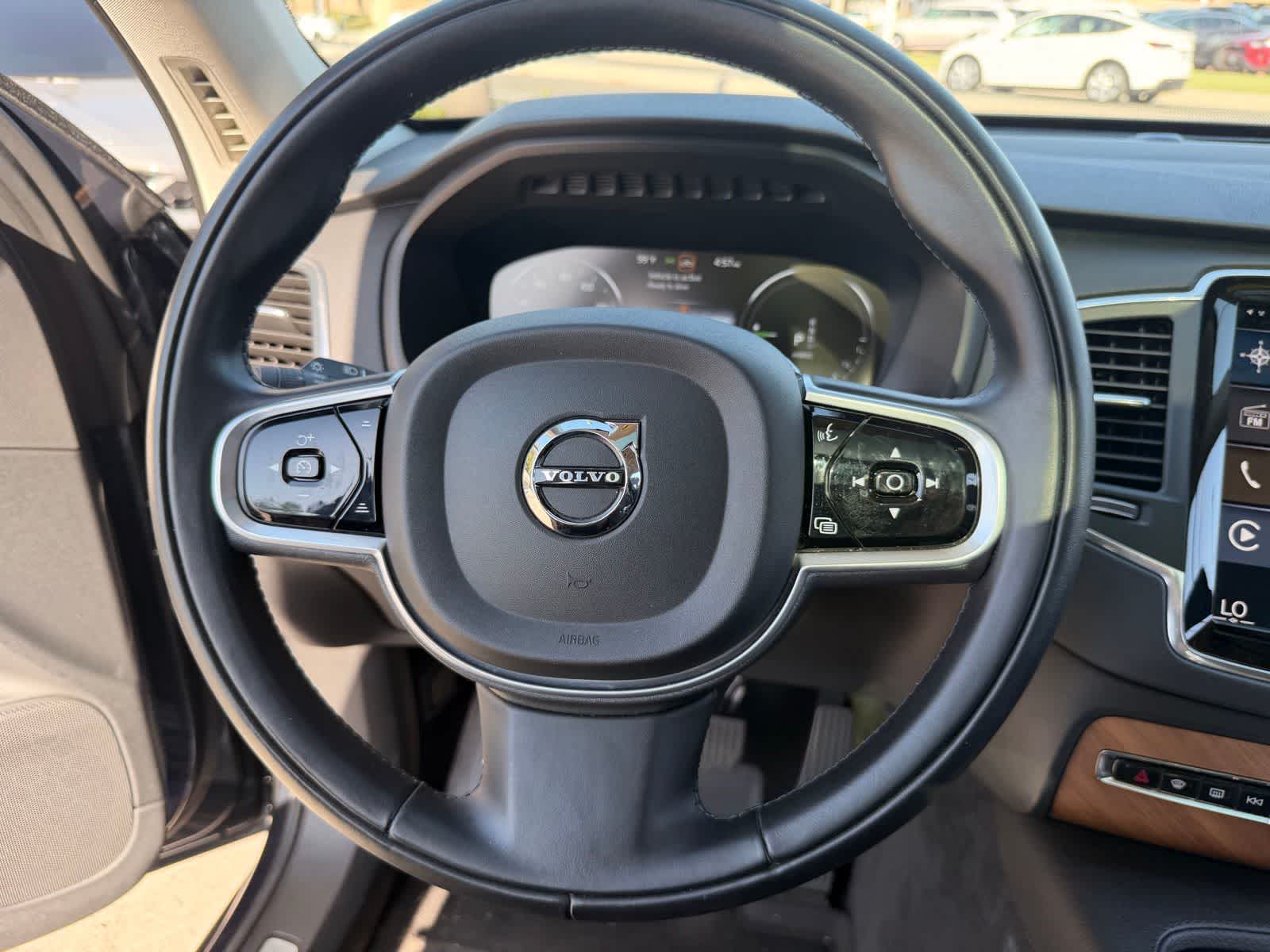 Thumbnail: 2022 Volvo XC90 - 16