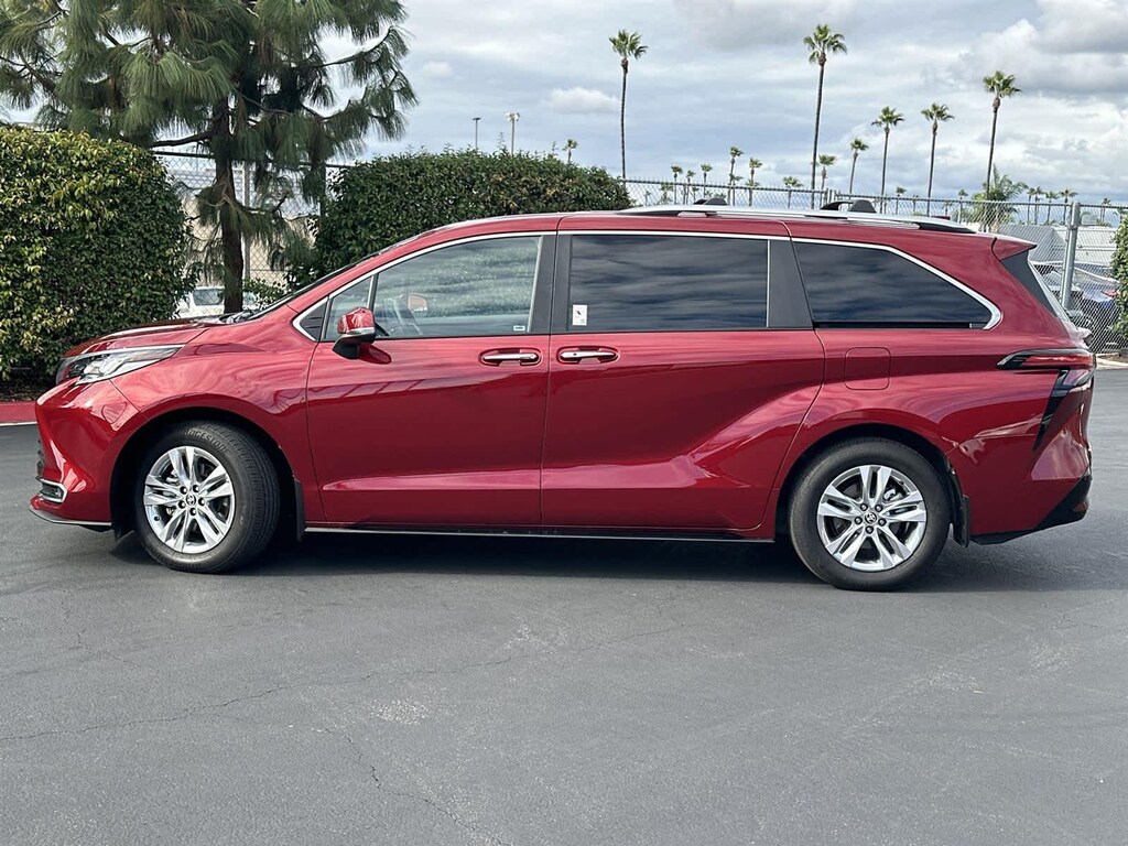 Used 2025 Toyota Sienna Limited Van