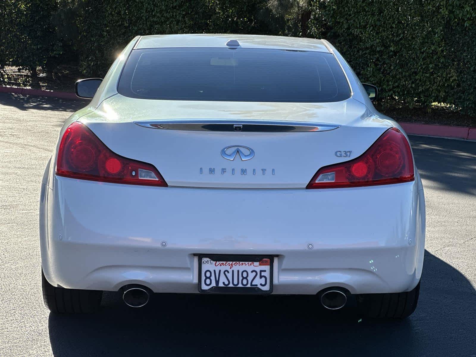 Thumbnail: 2011 INFINITI G37 - 5