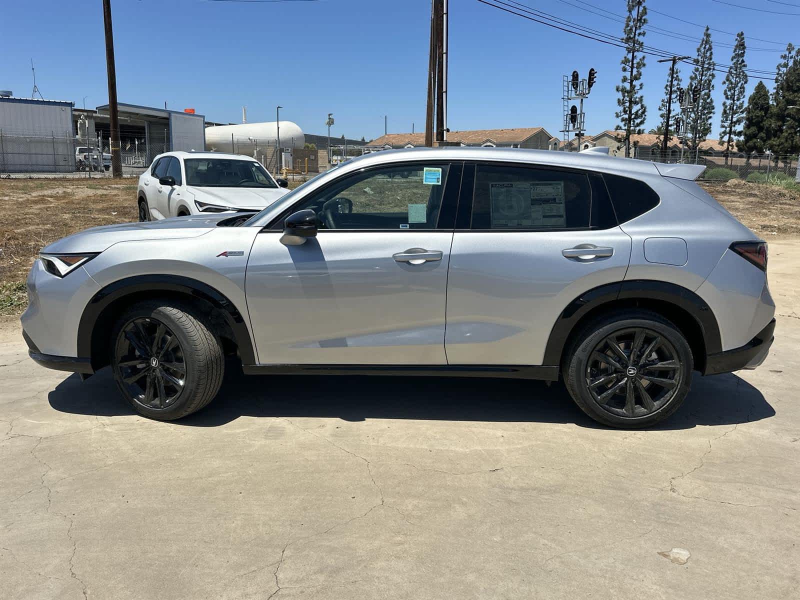 Thumbnail: 2025 Acura ADX - 3