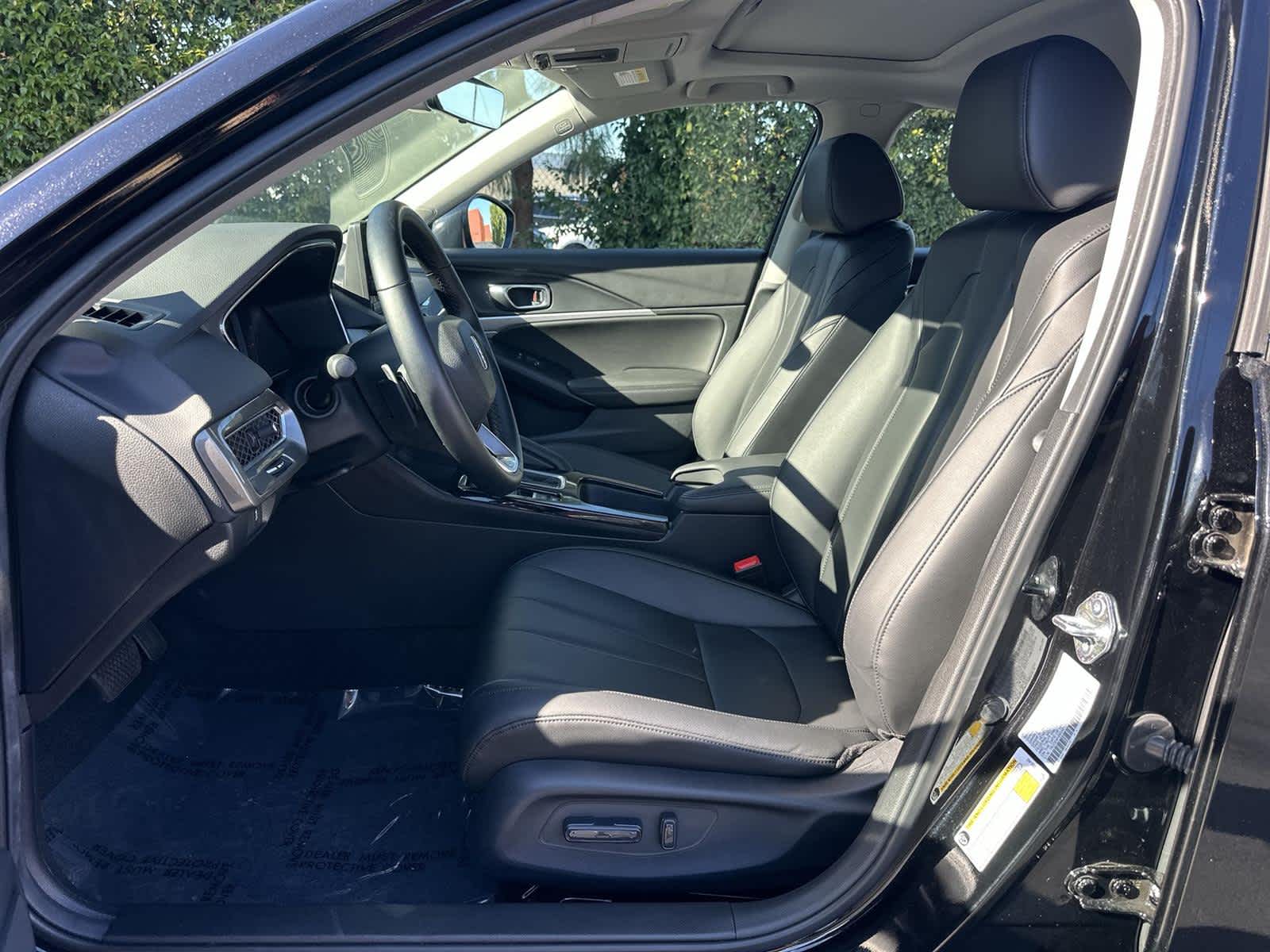 Thumbnail: 2025 Acura Integra - 11