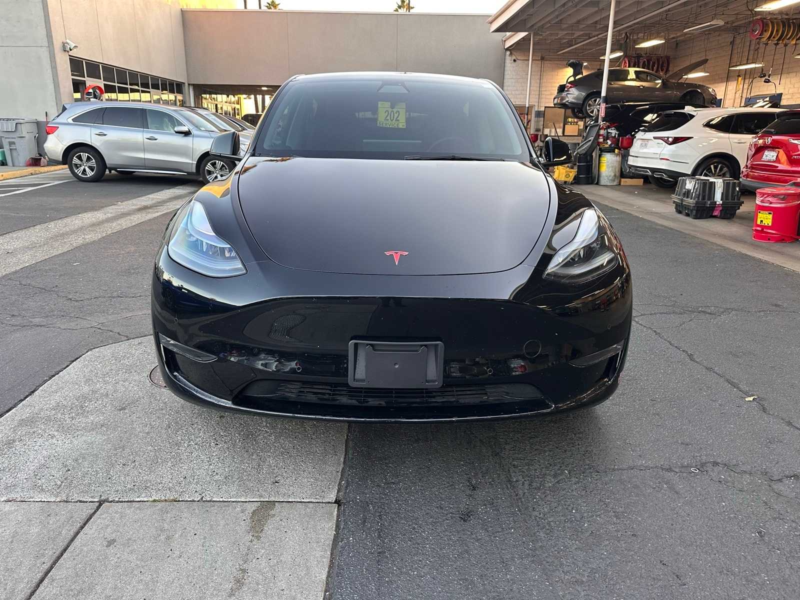 Thumbnail: 2022 Tesla Model Y - 8