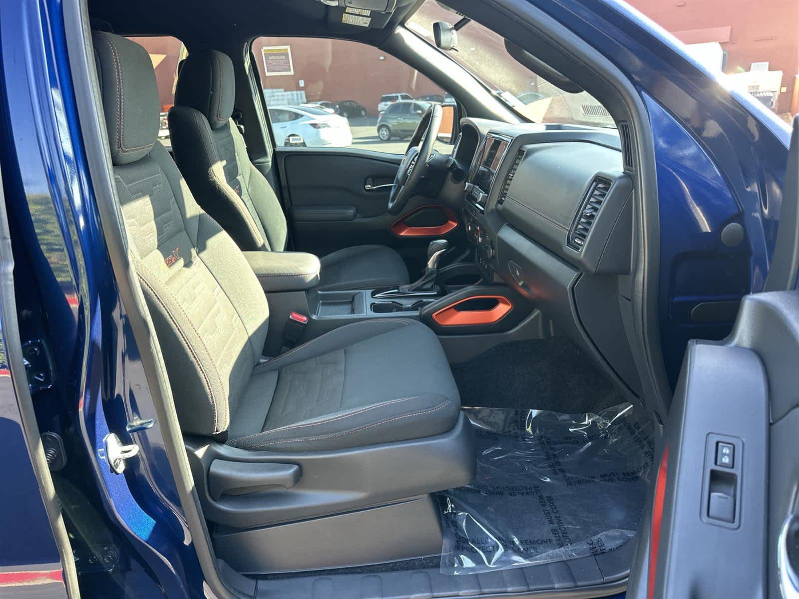 Thumbnail: 2022 Nissan Frontier - 14