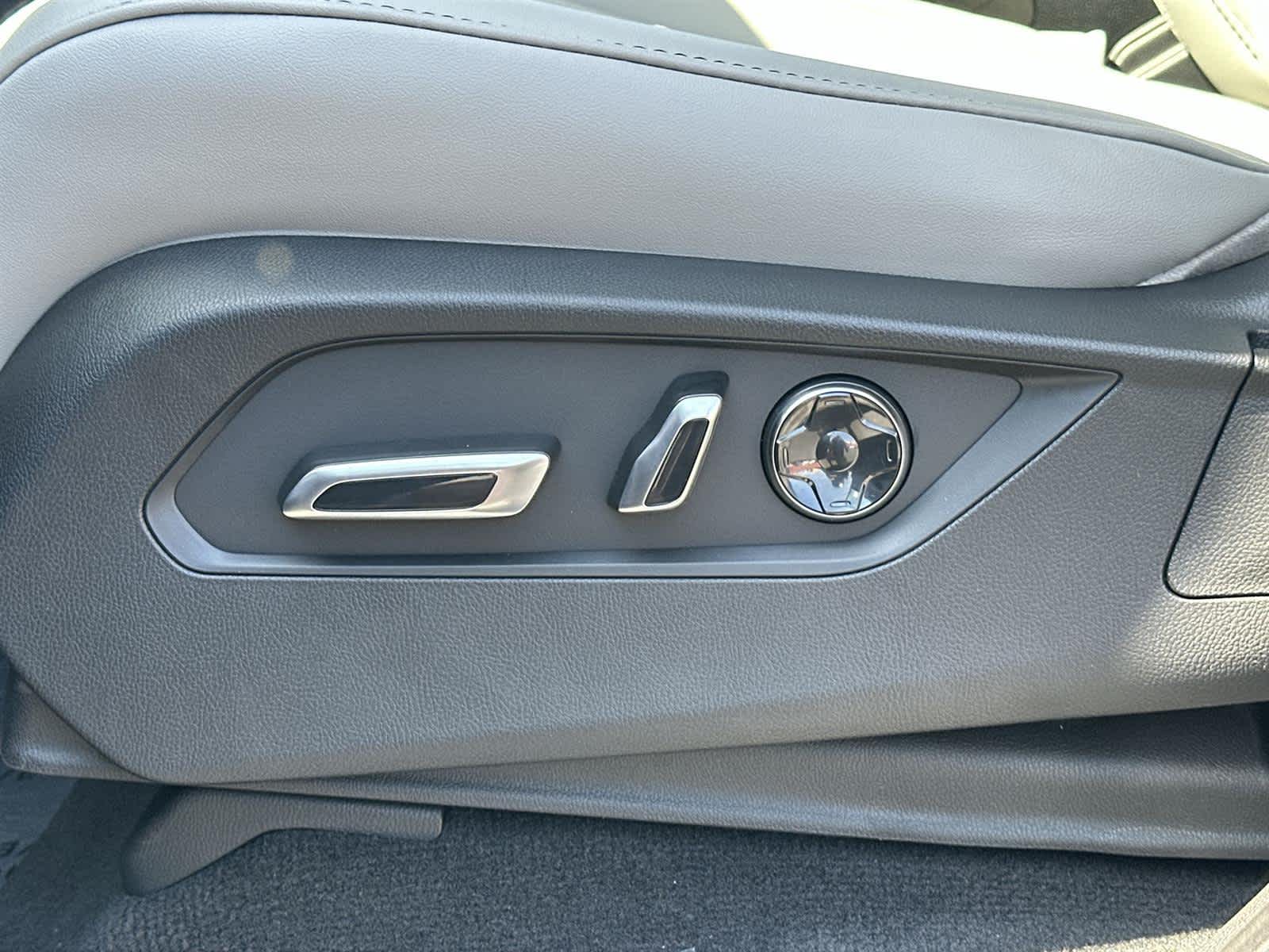 Thumbnail: 2026 Acura MDX - 22