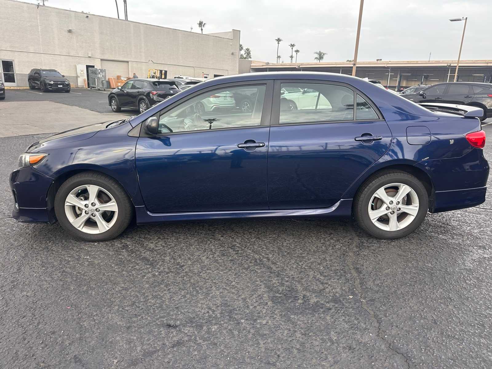 Thumbnail: 2013 Toyota Corolla - 2