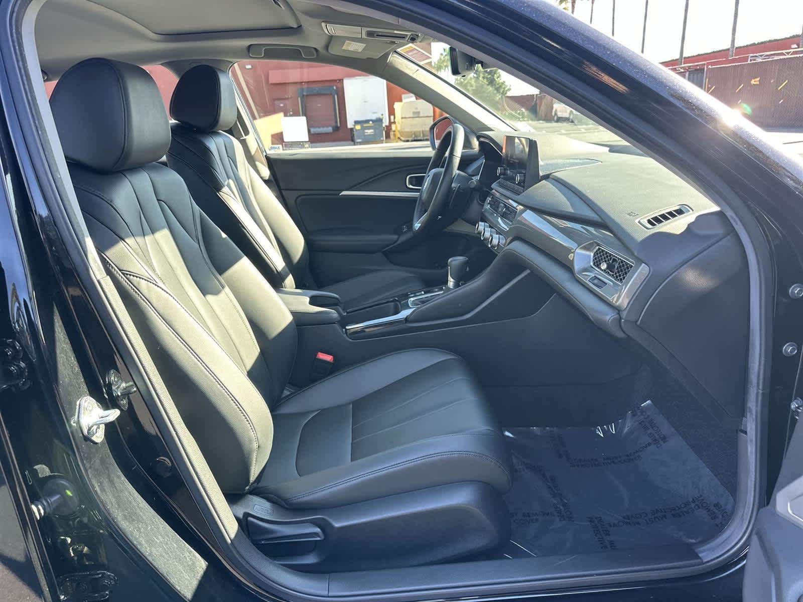 Thumbnail: 2025 Acura Integra - 14