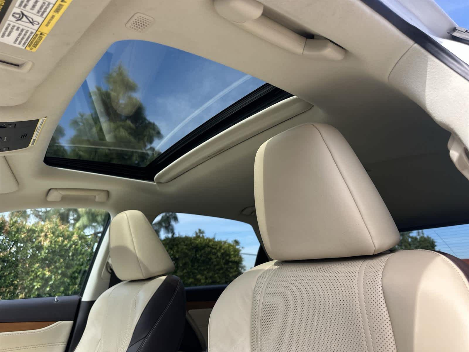 Thumbnail: 2019 Lexus RX - 32