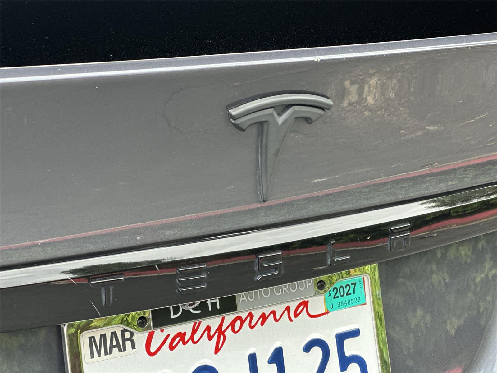 Thumbnail: 2023 Tesla Model X - 8