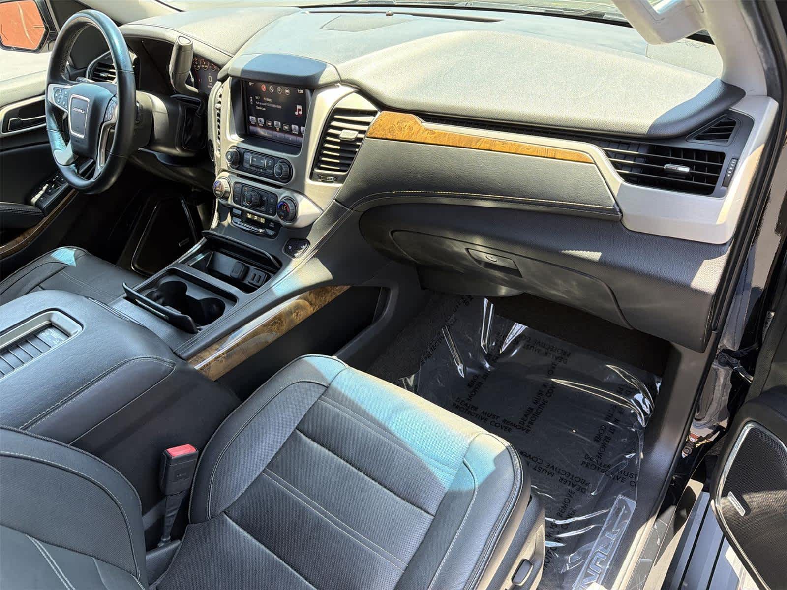 Thumbnail: 2016 GMC Yukon XL - 13