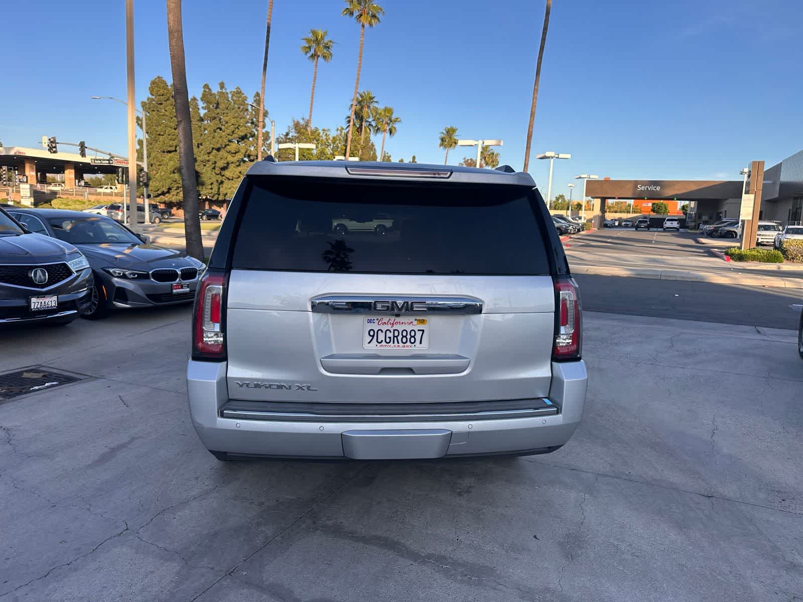 Thumbnail: 2018 GMC Yukon XL - 4