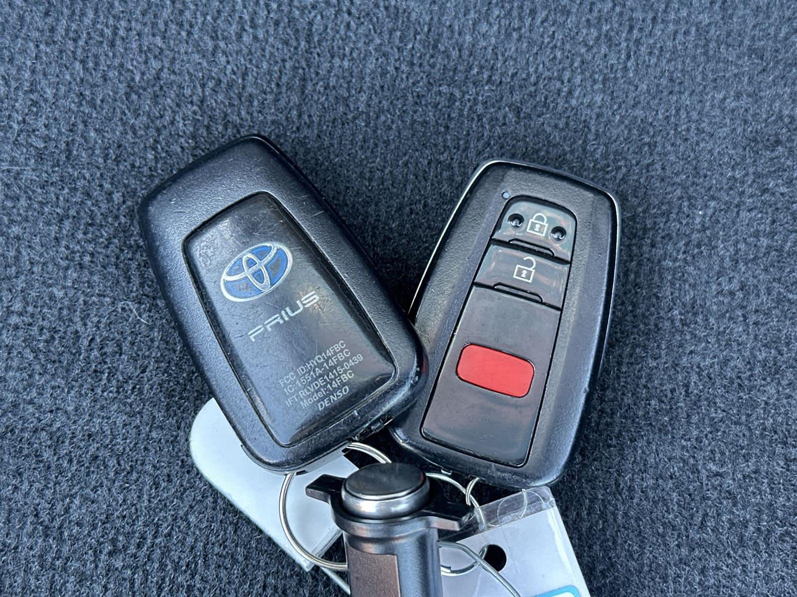 Thumbnail: 2016 Toyota Prius - 20