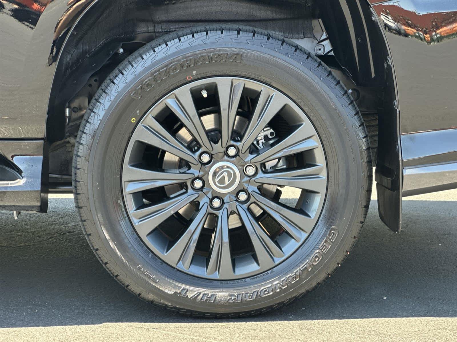 Thumbnail: 2022 Lexus GX - 8