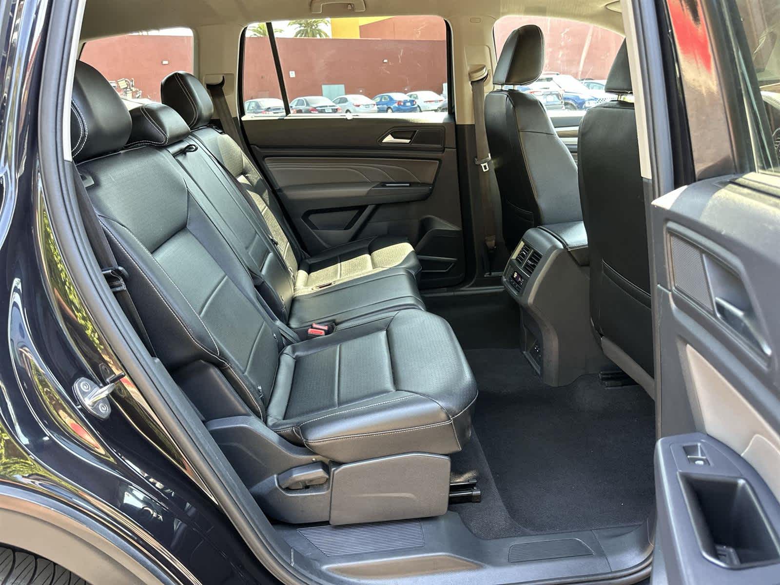 Thumbnail: 2021 Volkswagen Atlas - 13
