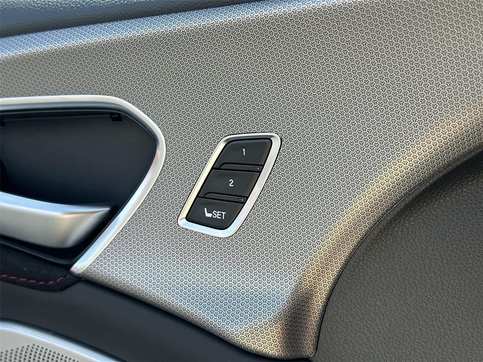 Thumbnail: 2026 Acura RDX - 30