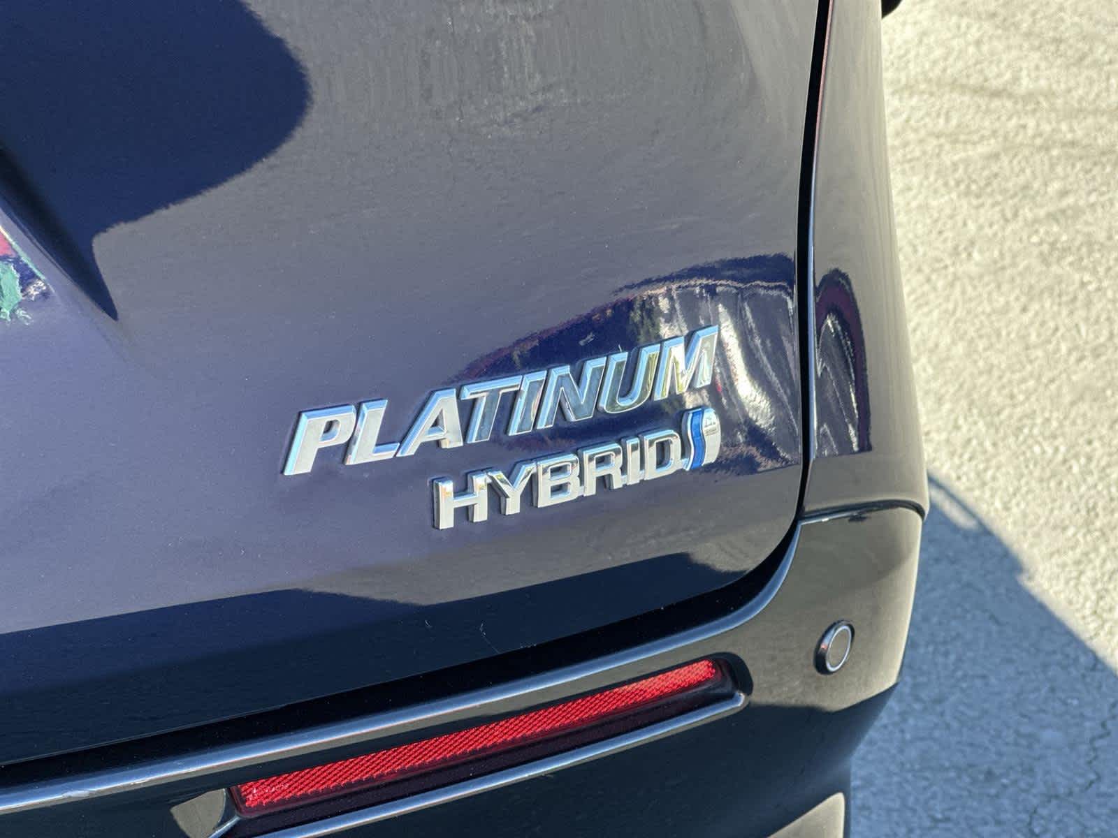 Thumbnail: 2023 Toyota Sienna - 7