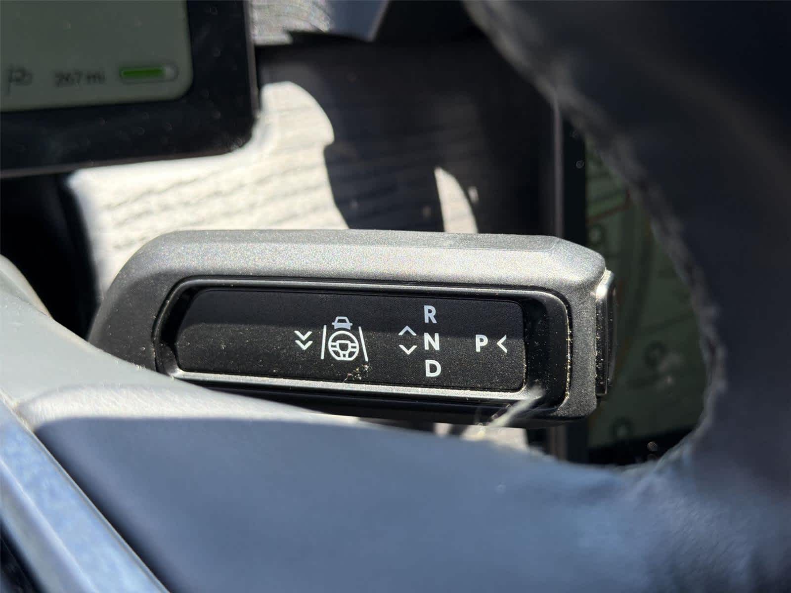 Thumbnail: 2023 Rivian R1T - 19