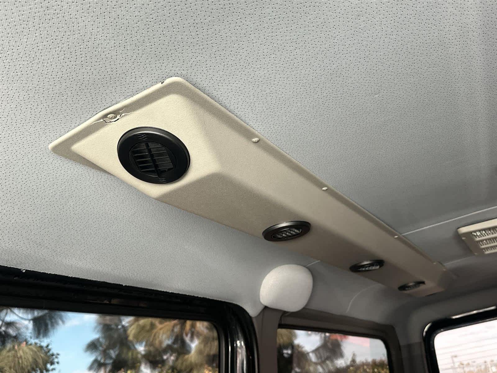 Thumbnail: 2016 Mercedes-Benz Sprinter - 26