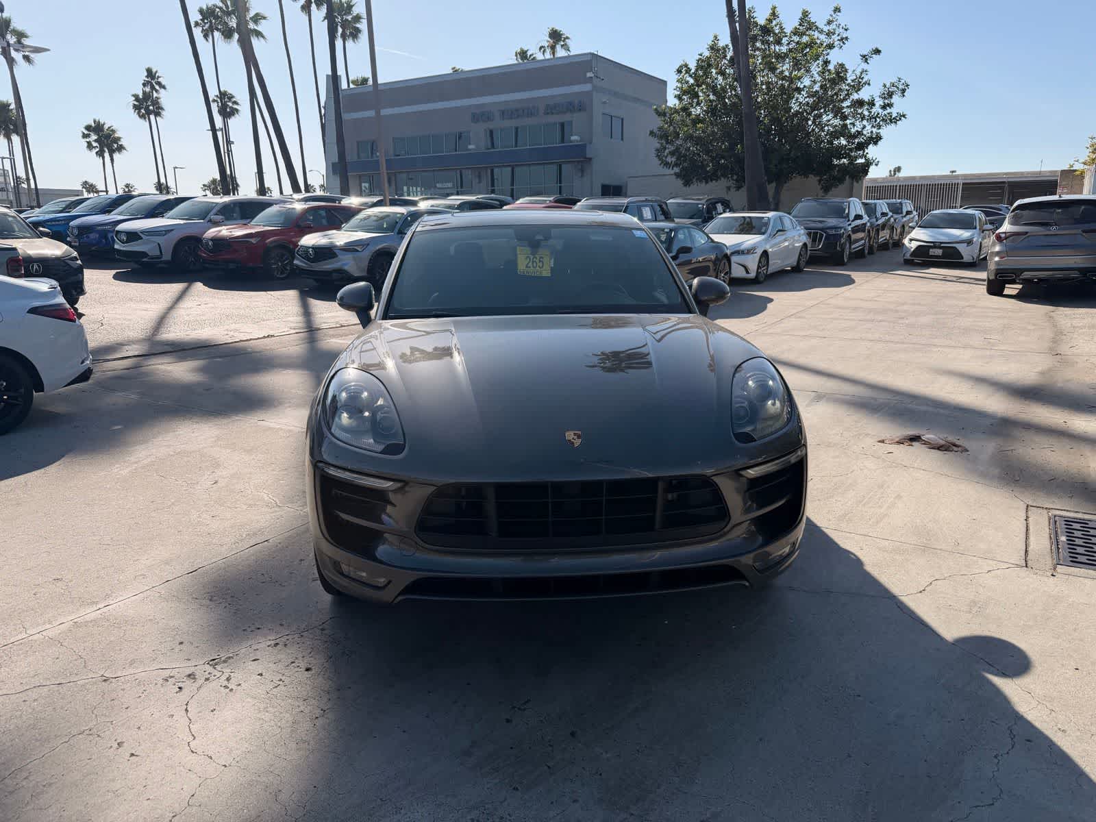 Thumbnail: 2018 Porsche Macan - 8